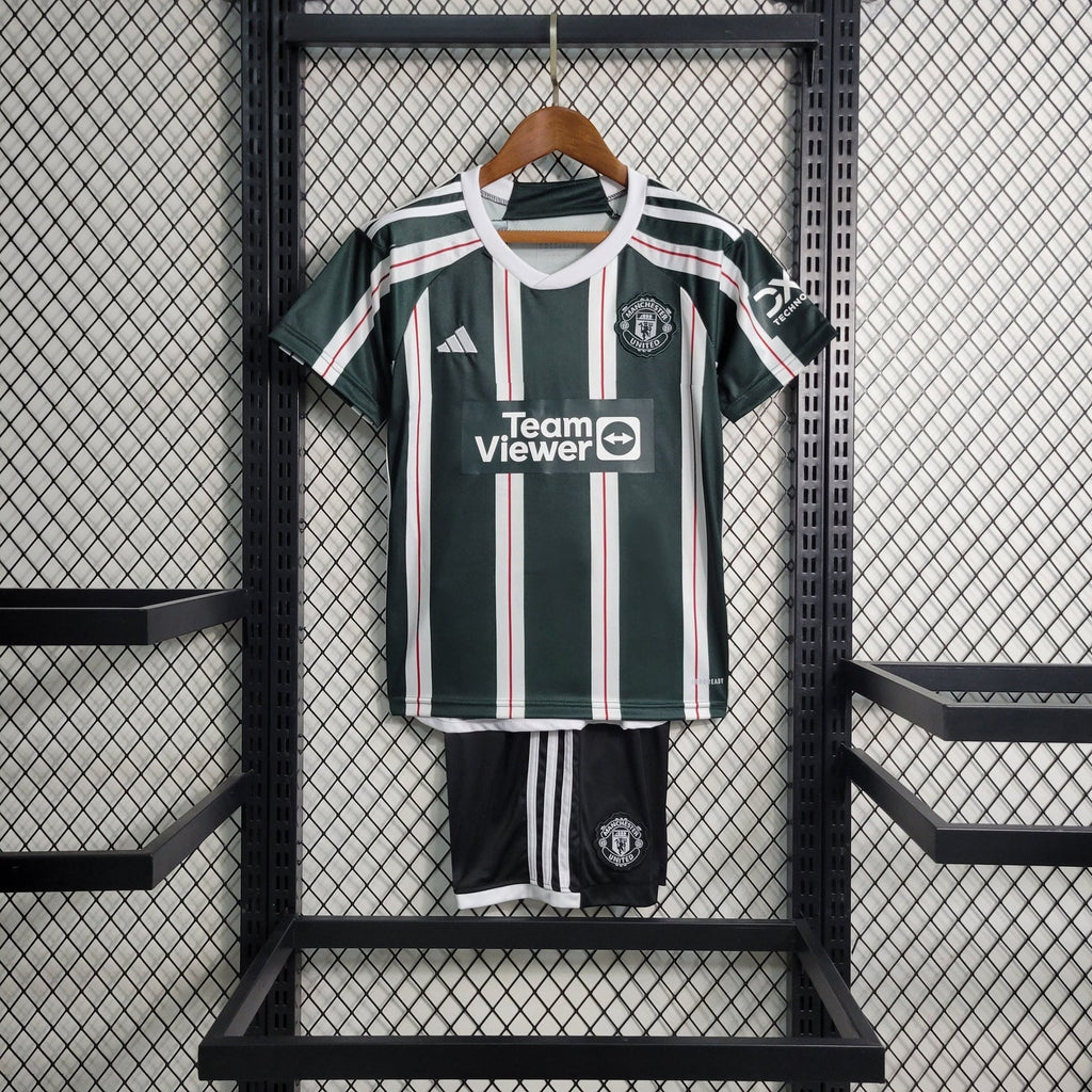 Manchester United 2024/25 Away Jersey – Green Stripe Edition