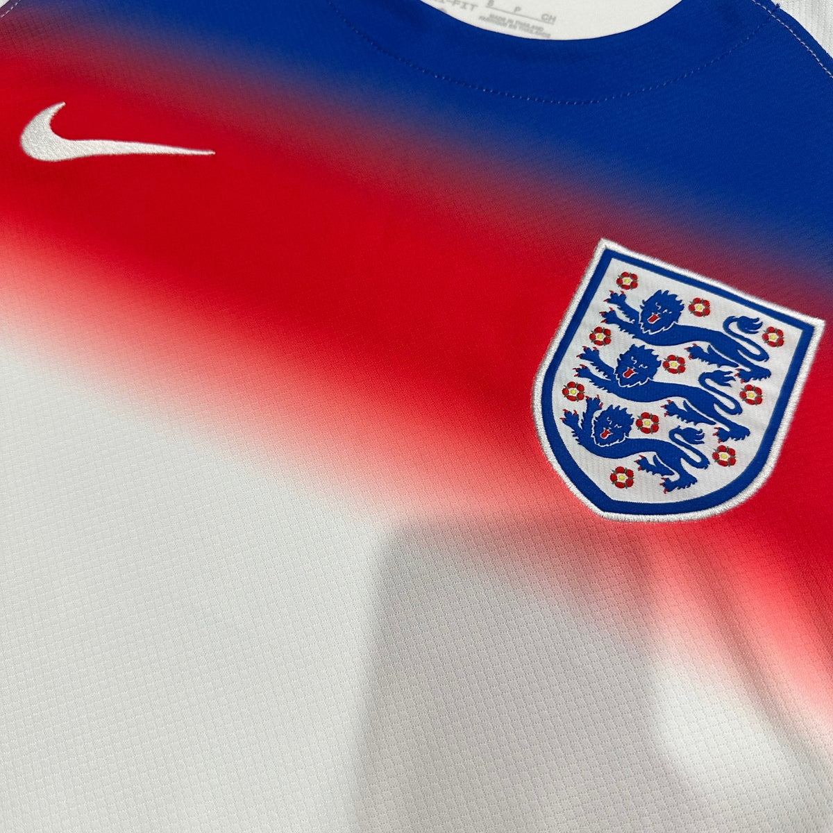 England 2024 Home Jersey – Red Fade Edition